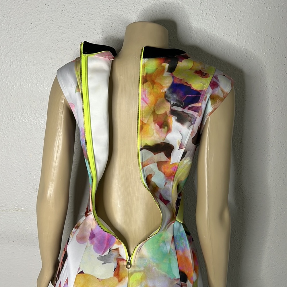 Ted Baker - Pastel Floral Printed Fit & Flare Dress Sz 3 (US M) - Picture 7 of 9